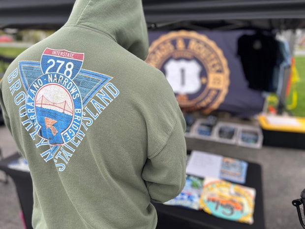 <h1>HOODIES</h1>